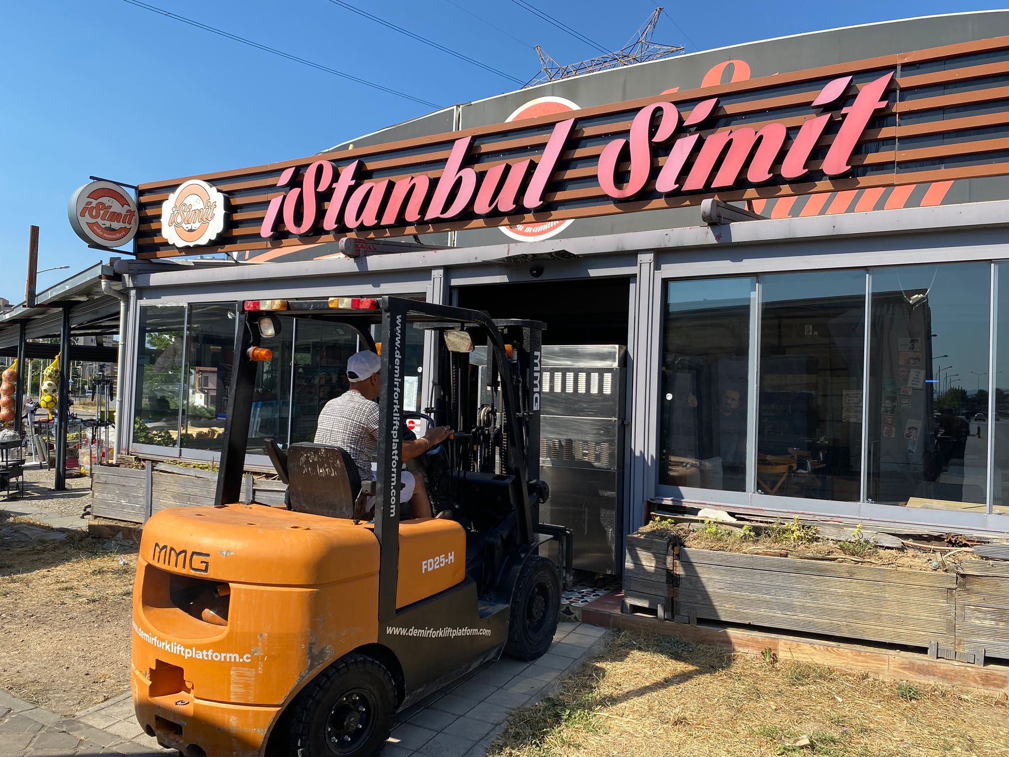 Özdilek İstanbul Simit fırın çıkarma operatorlu Forklift Kiralama nilufer bursa